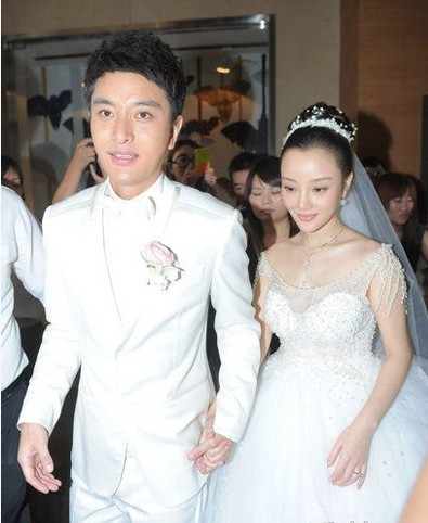 李小璐贾乃亮婚纱照