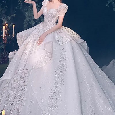 5套婚纱照选衣服技巧